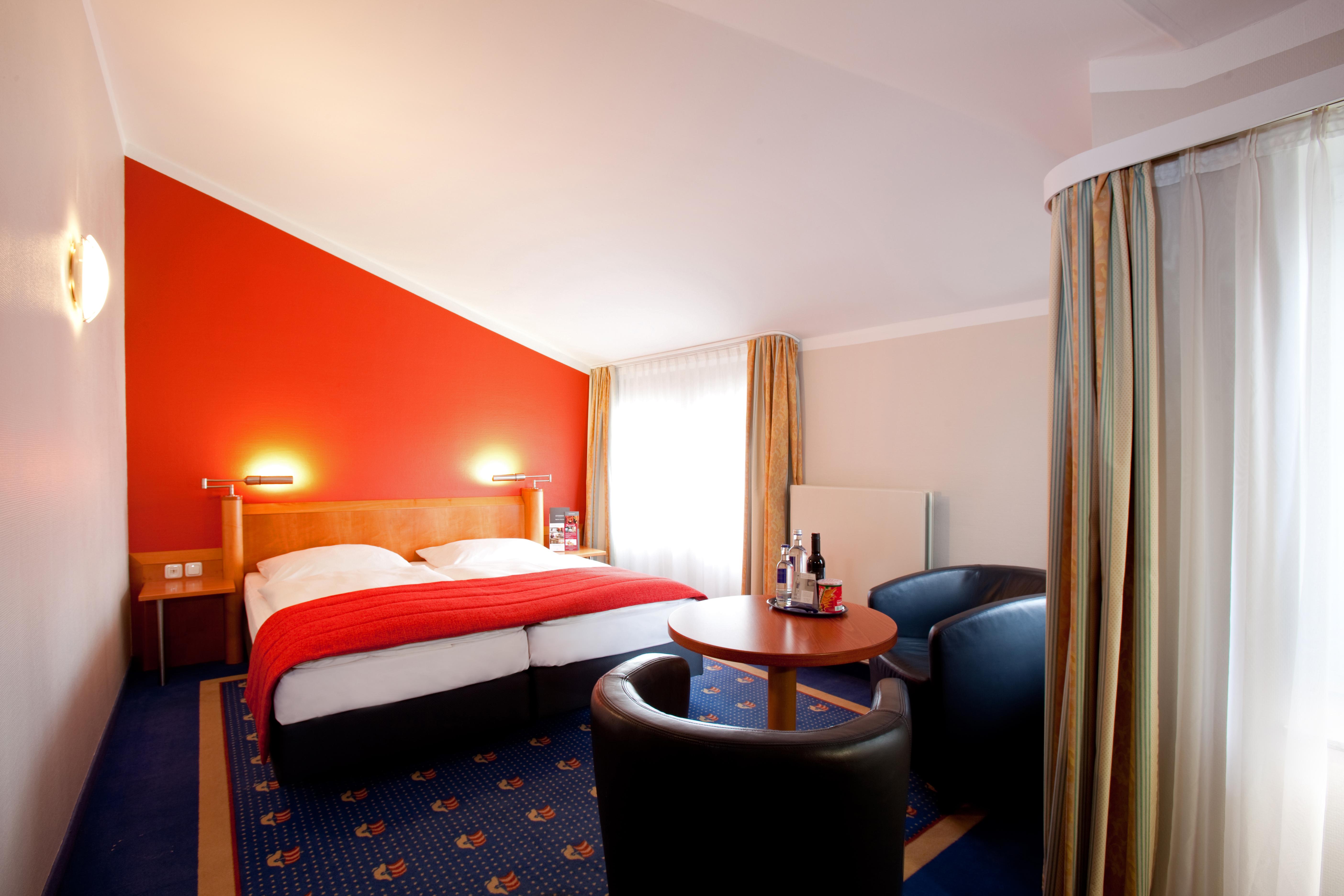 Отель Townhouse Stadt Hamburg 4*